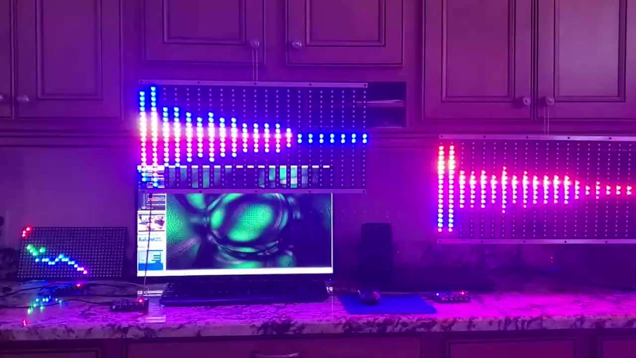 Audio spectrum analyzer built on esp32 and msgeq7
