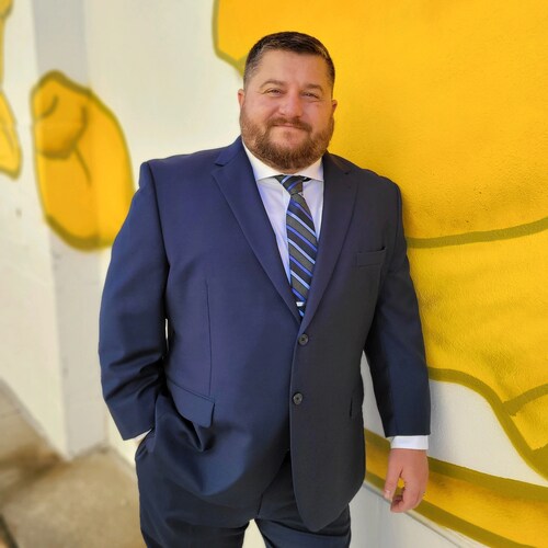 Visit SheenRE's profile on GETTR. View their posts, photos, videos, and connect with them on the social platform.