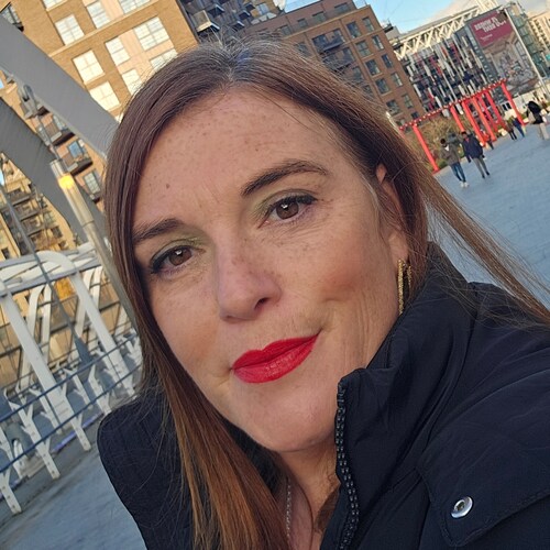 Personal finance writer & broadcaster
Written for The Mirror, The Sun, iNews, FT
As seen/heard on BBC TV & Radio, ITV. 
Debt, budgeting, money saving