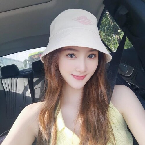 Visit ozh090909's profile on GETTR. View their posts, photos, videos, and connect with them on the social platform.