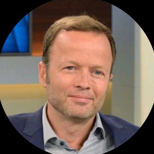 Pseudo-Journo über'n Tag hinaus. Redaktionsleiter DISPLAY (Satire). Ex-Russ'n-Korrespondent. Köln & @GeorgeRestle auf X