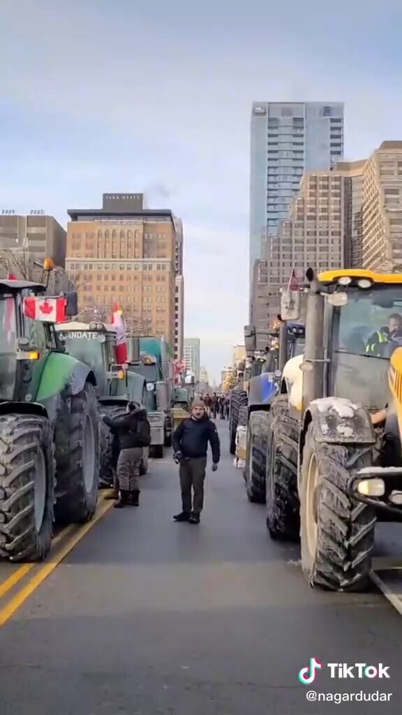 NOW - Trucks and farm tractors begin to arrive in #Toronto.