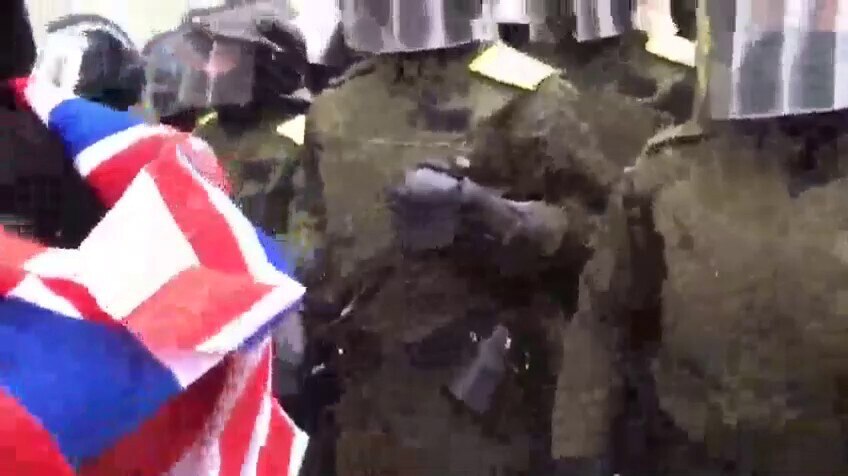 No badges
No nametags
Masked
Cannot speak english
These are not Canadians
These are foreign invaders...