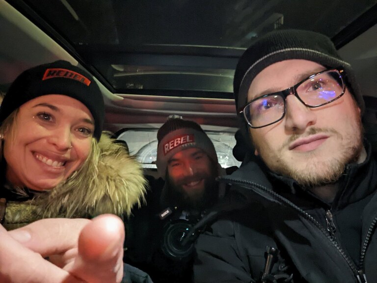 RT @Yanky_Pollak: .@ThevoiceAlexa, @FbGuillaume and myself are out covering the curfew tonight for @RebelNewsOnline!
Check out http://lockdownReports.co