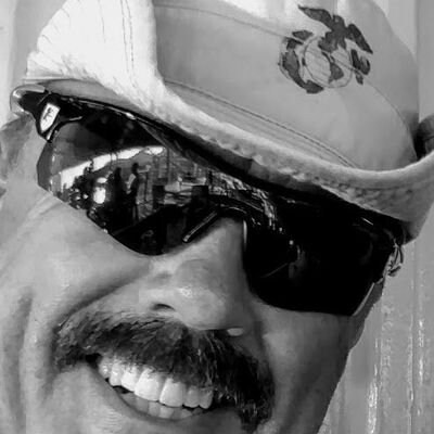 Christian Marine Veteran ✝️ 
#USMC Veteran  Semper Fi 🇺🇲      
I'm VACCINATED with the.                              B...