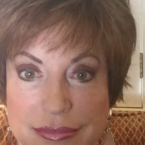 🍊🍊 Trump Won! American Deplorable Patriot & freedom-fighter. Professional speaker, speechwriter & coach. Keen politica...