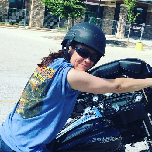 Catholic, conservative 1A, 2A. Back the Blue, retired LEO