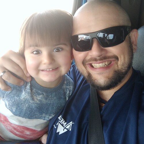 God Loving American Patriot Christian who Loves his Country, Truck driver Family Man, Married with 2 Wonderfull Beautifu...