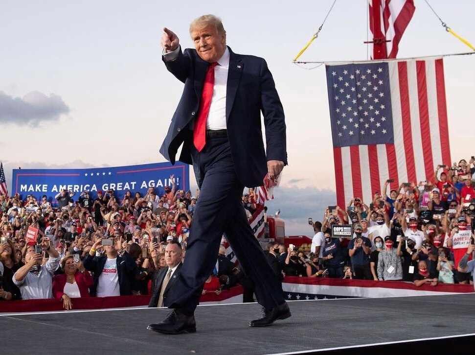 REPOST if you want to see President Trump on GETTR!

Who wants to hear from #45?!?