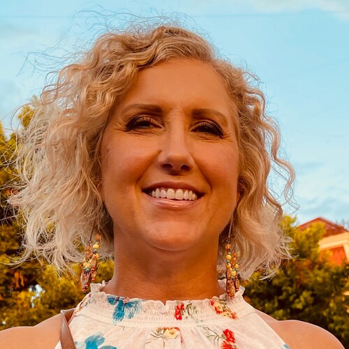 Mother and grandmother who loves God, family, faith, freedom and liberty.