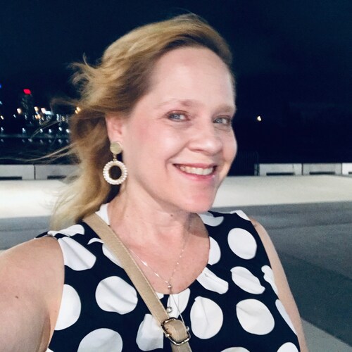 Professional Portrait, Pet, Event Photographer Tampa/Orlando 
Independent thinker, Freedom is everything