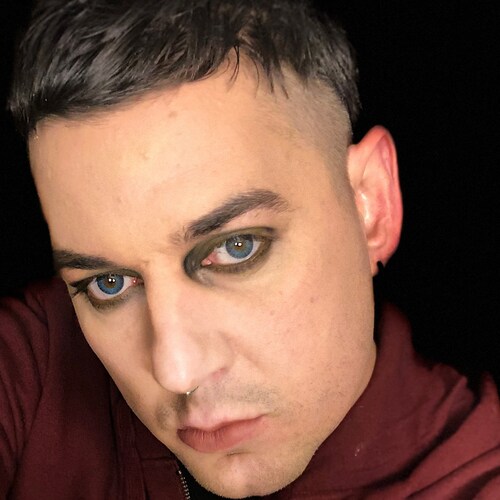 Conservative QUEER without the drama. It’s not my job to change you.  I work in sales and I’m trying to start a non-prof...