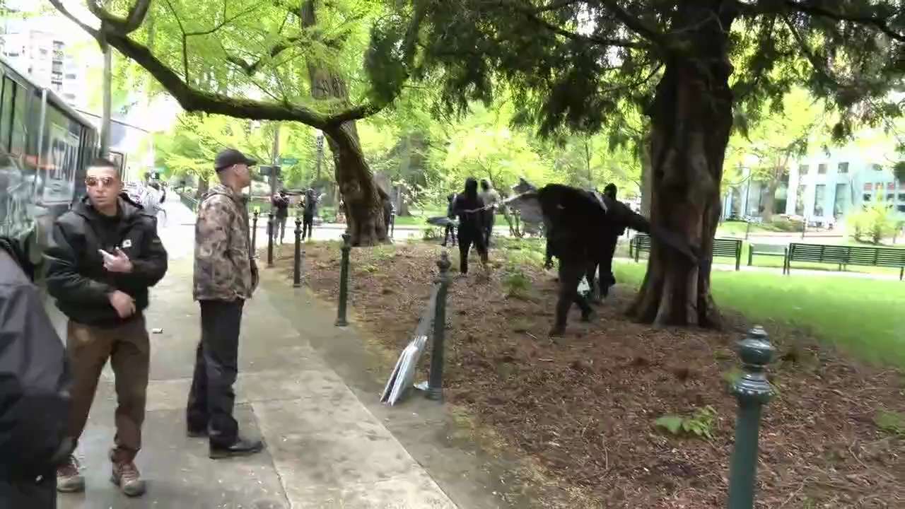 BREAKING: Antifa black bloc attacks Republican volunteers in Oregon, explosion goes off as the milit...