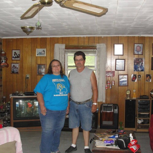 Father of 3!! True patriot loving his country!! TRUMP for life!!