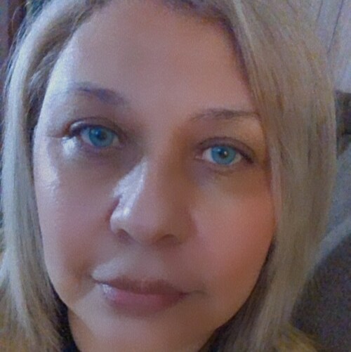 follower of the must highest God, our creator,mother, wife, working to be the best of herself. Love❤️ is what humanity n...