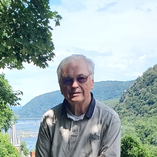 Christian conservative
Love the island life
Belief in our constitution