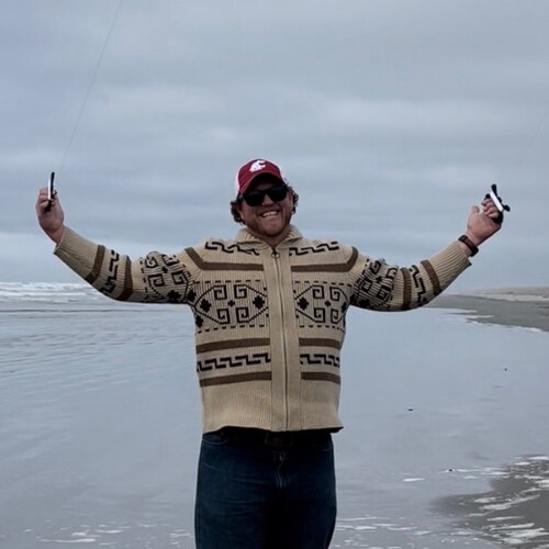 I am an American patriot that was fired for refusing to participate in a medical experiment. I serve God and Country ✝️ ...