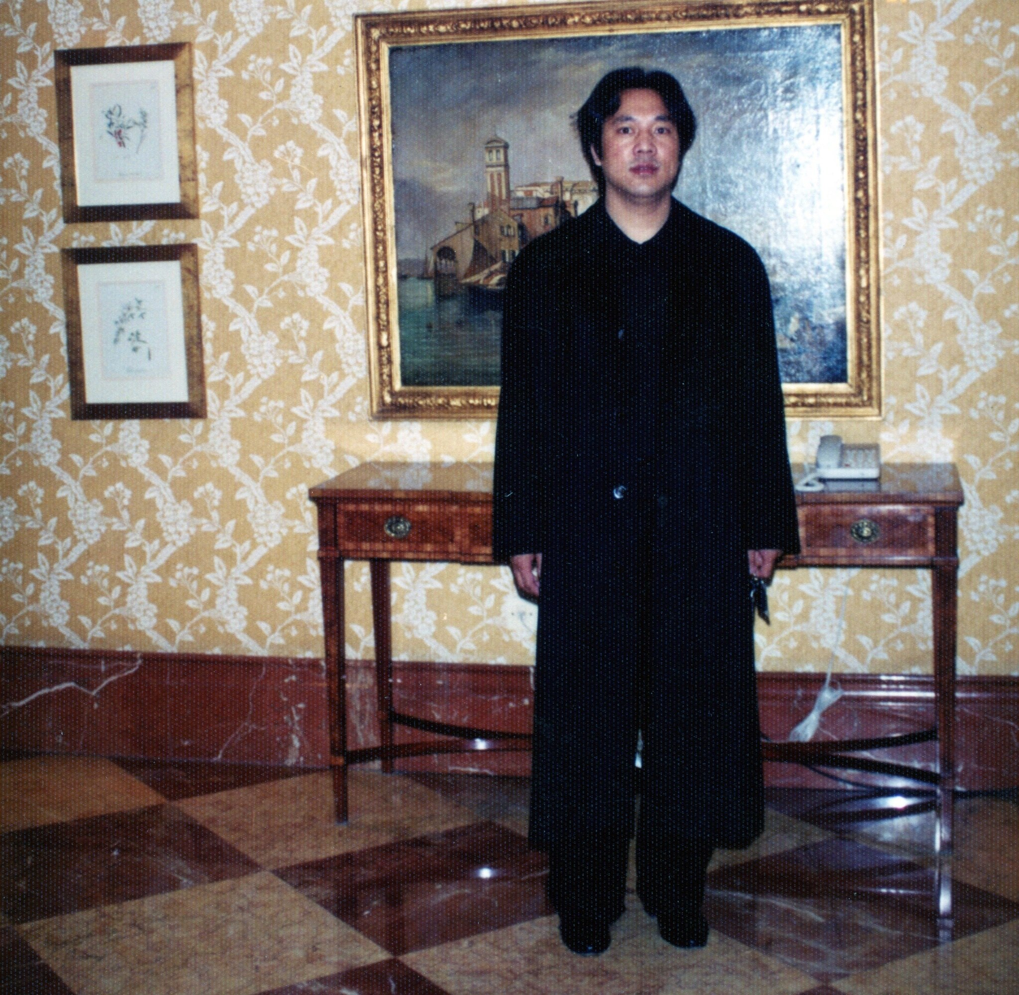 5月2号：过去的五年．只有我一个人．告诉全世界的各国政府．普京的身体非常的不好，而且做过两次手术，但所有人都是选择了不相信．由此可见，世界上所谓的情报机构不像电影里演的那么了不起，我们老百姓都是被这些...