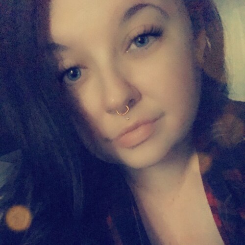 Momma | Gamer | Twitch Mod | Hufflepuff 💛 | Music obsessed | Loud, sassy, and bratty. 💜