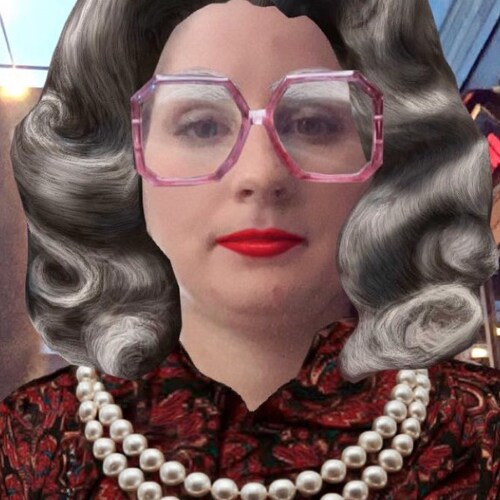 RN who loves her God country and family.