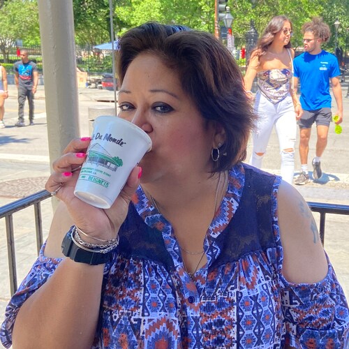 Mom to Julianna, Teddy and Penny; Grandma to Bear; Wife to Dan; New York Yankees fanatic