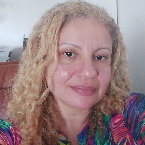 Cristã,  conservadora, mulher forte, esposa e mãe. Recifense/ PE
Christian, conservative, strong woman, wife and mother.