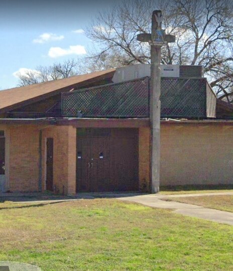 Photos of a Live Bee Removal from a Church in South East San Antonio.

We do Safe Professional Live ...