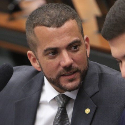 Deputado Federal reeleito pelo RJ

http://instagram.com/carlosjordy