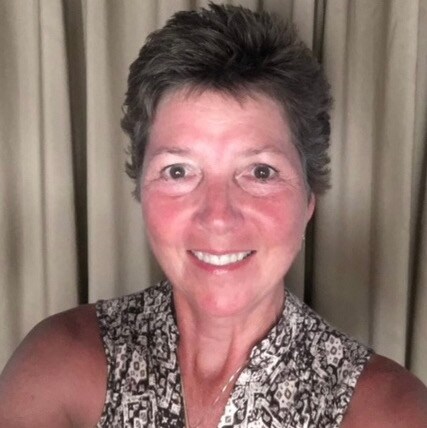 Constitutional Conservative🇺🇸 Trump won bigly 🇺🇸 1A, 2A 🇺🇸God 🇺🇸 Love my pups