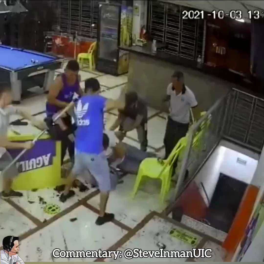 Failed robbery becomes an instant ​piñata party