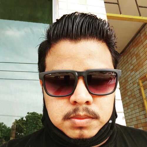 - Brasileiro, Casado com Luana Mendes, Pai de Casal, Crente, Conservador! Apaixonado por Jesus!