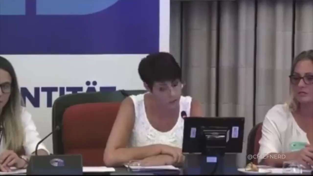 🚨 German MEP Christine Anderson Says Vaccinated Pilots "May No Longer Be Fit to Fly"

“Because we w...