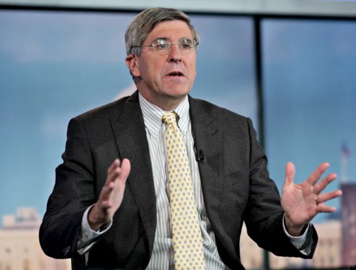 Steve Moore: US University Endowments Total $700 Billion

'The University of Texas owns oil fields that bring in cash every day. You know how much tax they pay on those?
Zero'