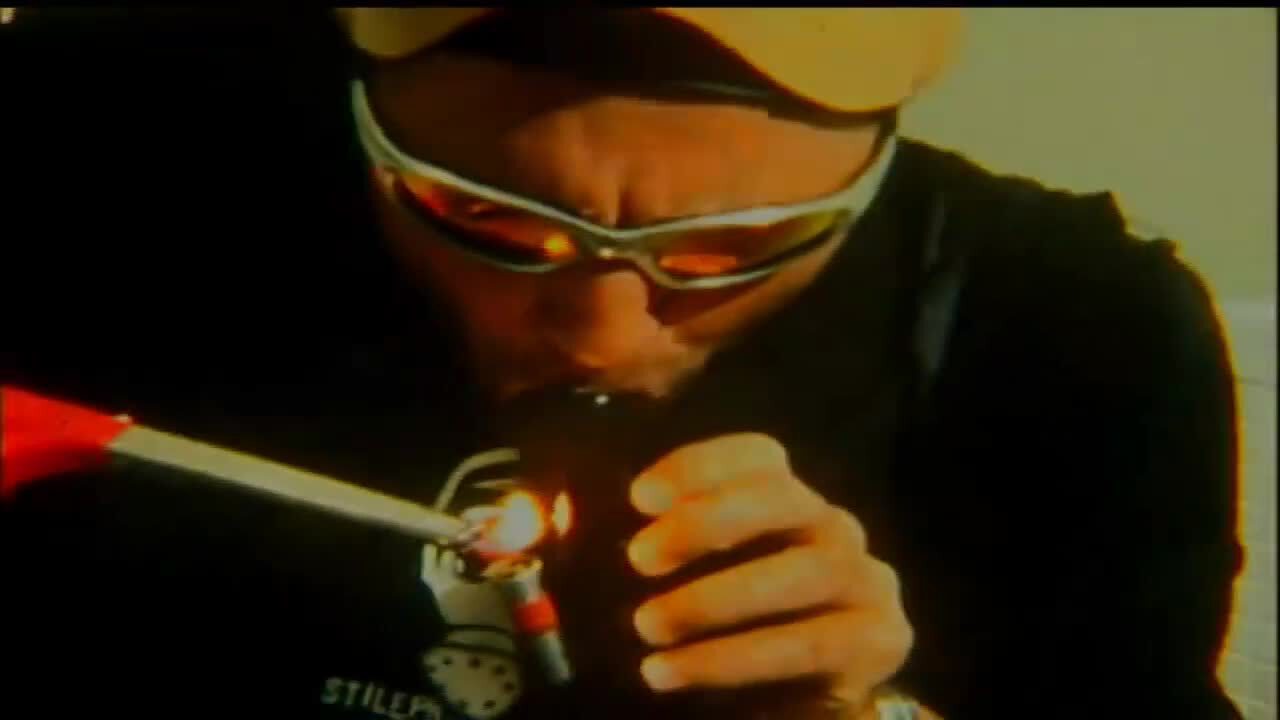 Please warn your children this is what happens when you smoke weed.