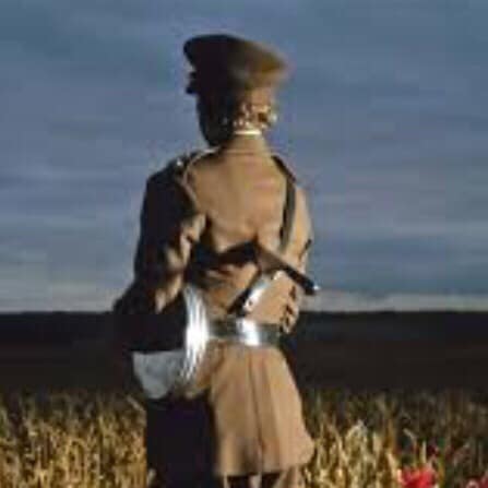 Are you worried about a cashless society?

Well stop using your card to pay for things then. 👍🏻