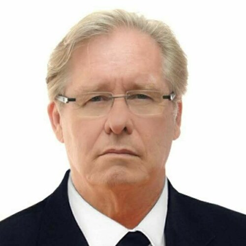 Conservador, Brasil acima de tudo,  Deus acima de todos! Patriota.