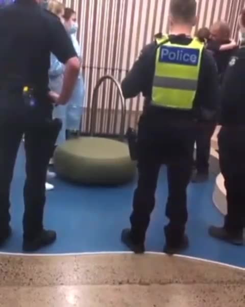 Meanwhile in Australia 🤦‍♂️