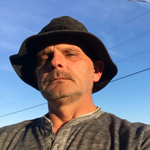 Non woke Trump conservative proudly unvaccinated not anti-vaccine but anti-vaccine mandate LET’S GO BRANDON