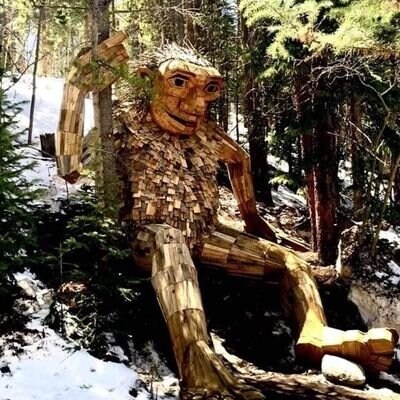 KEEP UP. Brining you fast, accurate news, events and all others things that matter.