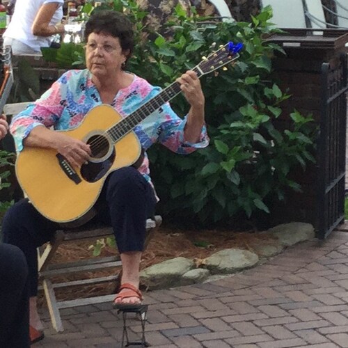 Conservative.  👎🏻 mandates.