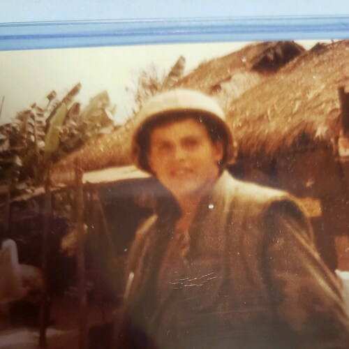 USMC. Vietnam 1968  USAR Gulf War 1991. Purple Heart Recipient Patriot til the end 💜Trump 2024