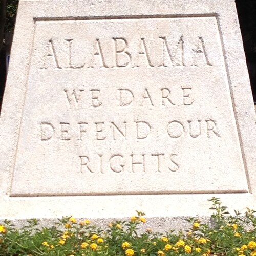 Conservative concerned about the destruction of our great country by the Liberals. Walked away from the Democratic plant...