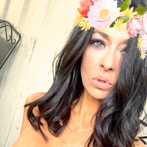 Jesus first ✝️, #MAGA 🇺🇸, #ProLife, #TrumpWon, #FIGHTBack  Portland, OR  Italian 👠💄 🇮🇹    #oregonsucks
#PrayerWarr...