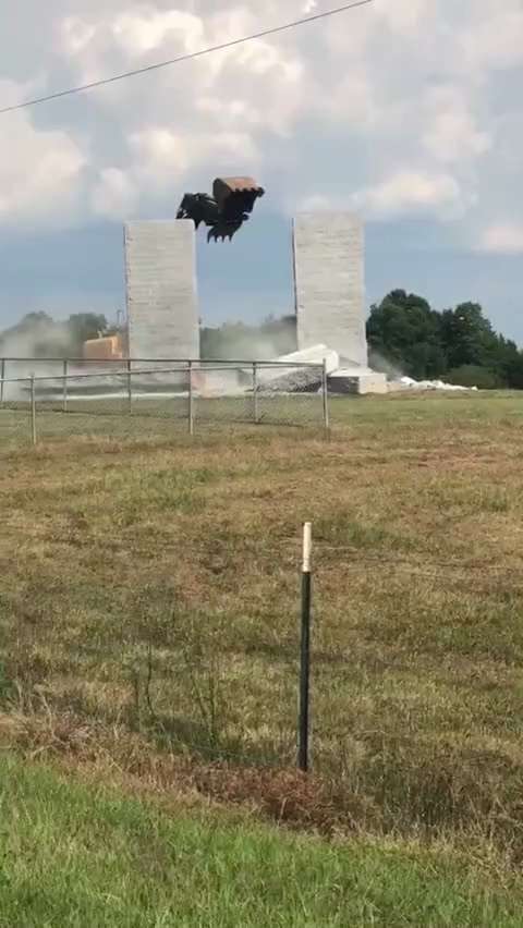 God can do this but he can't lower gas prices❓❓❓😬🤯🤡🇺🇸👇👇
👐👐👐👐👐👐👐👐👐👐👐
♦️♦️CONDUCTORS...