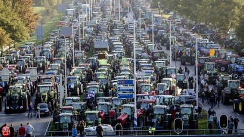 @martinsellnerib Bauernaufstand, Great Reset und die iranische Revolution

Ich analysiere den Widerstand in den Niede...