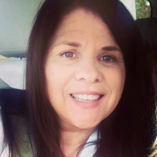 100 % President Trump supporter. Married No DM's please! #pureblood #MAGA