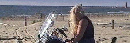 🍊🇺🇸Harley_Ridin_Trump_Supporter🍊🇺🇸d