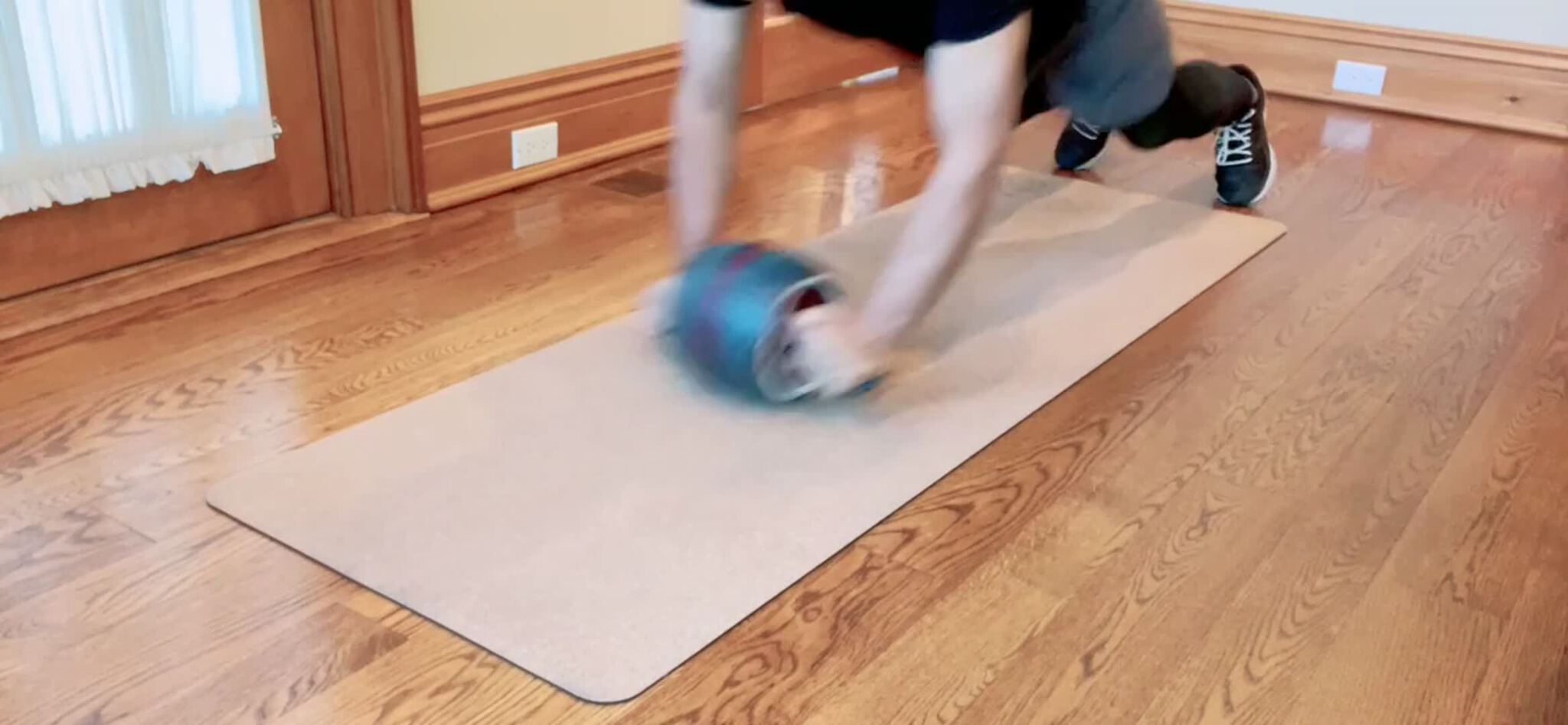 9月6号：尊敬的战友们好，你们传播CC P病毒疫苗的解药了吗？你们健身了吗？一切都已经开始！