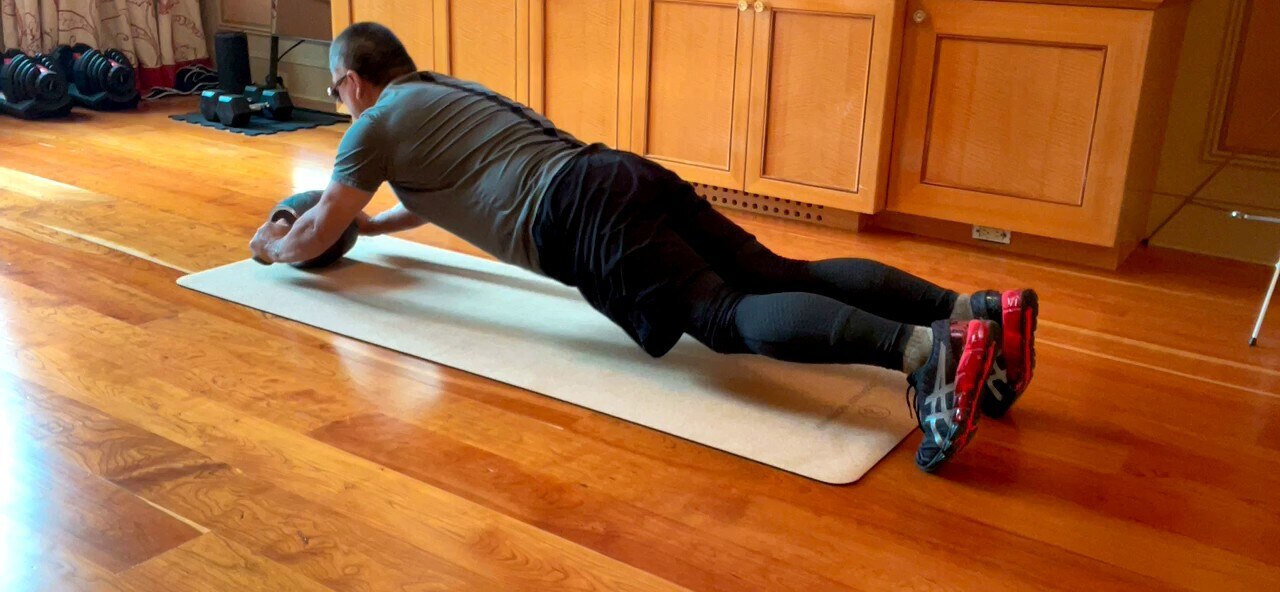 9月15号：尊敬的战友们好……你们健身了吗？传播C C P病毒C C P疫苗灾难的解药的真相了吗？