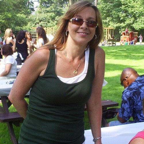 Mother, wife and UCF/Nova Southeastern graduate and employed as a database engineer